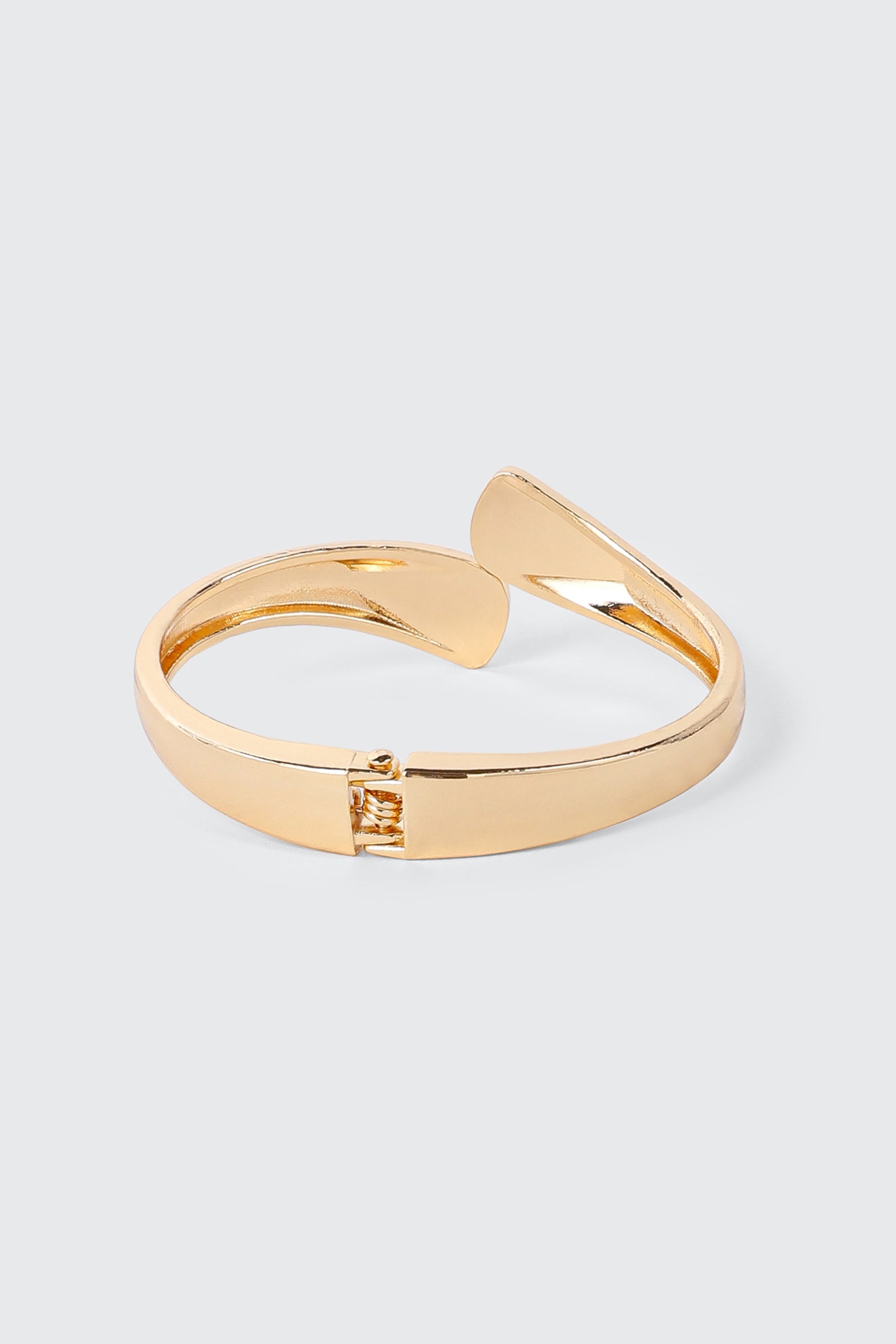 Hinged Wavy Bangle