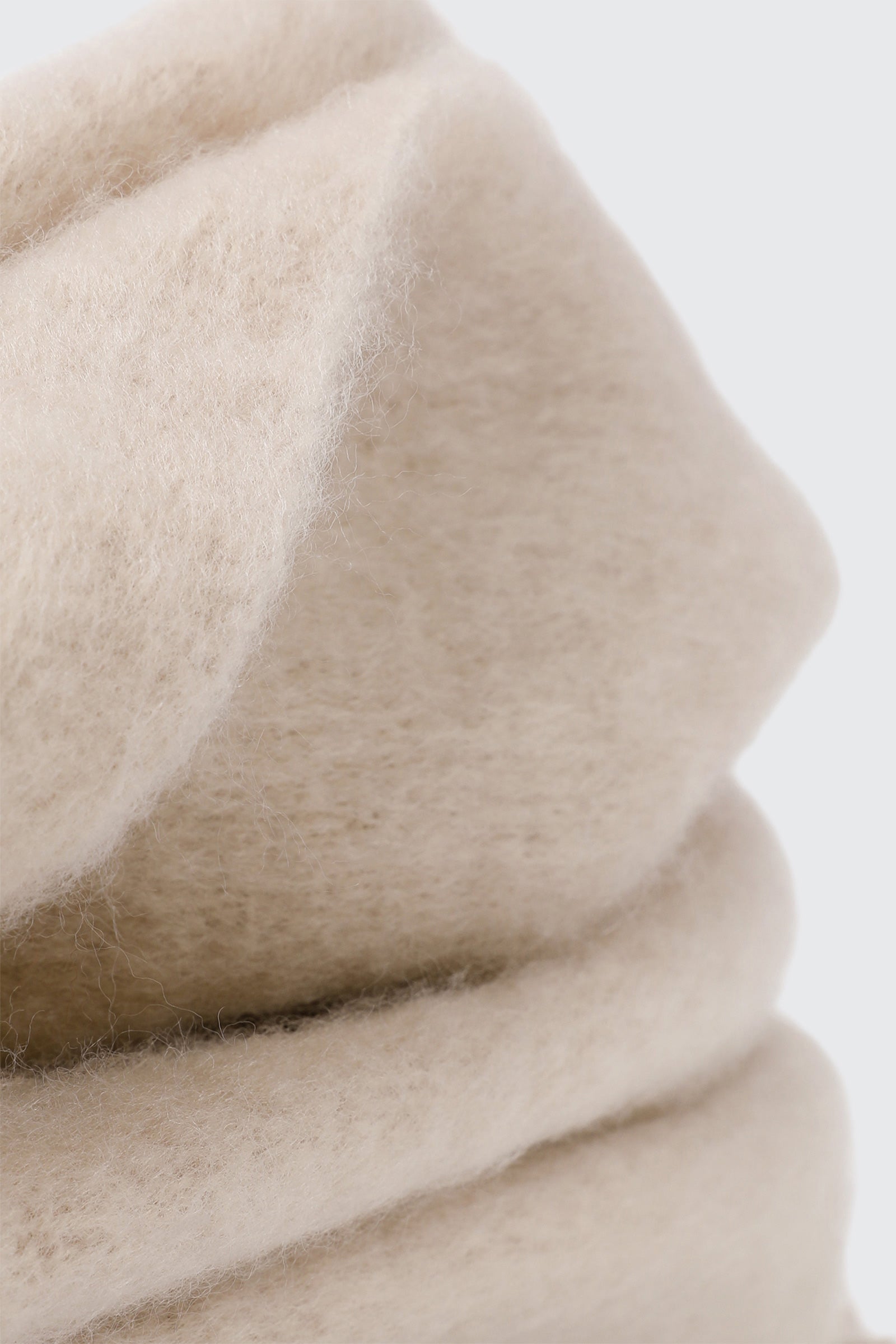 MADESOFT™ Fringed Scarf