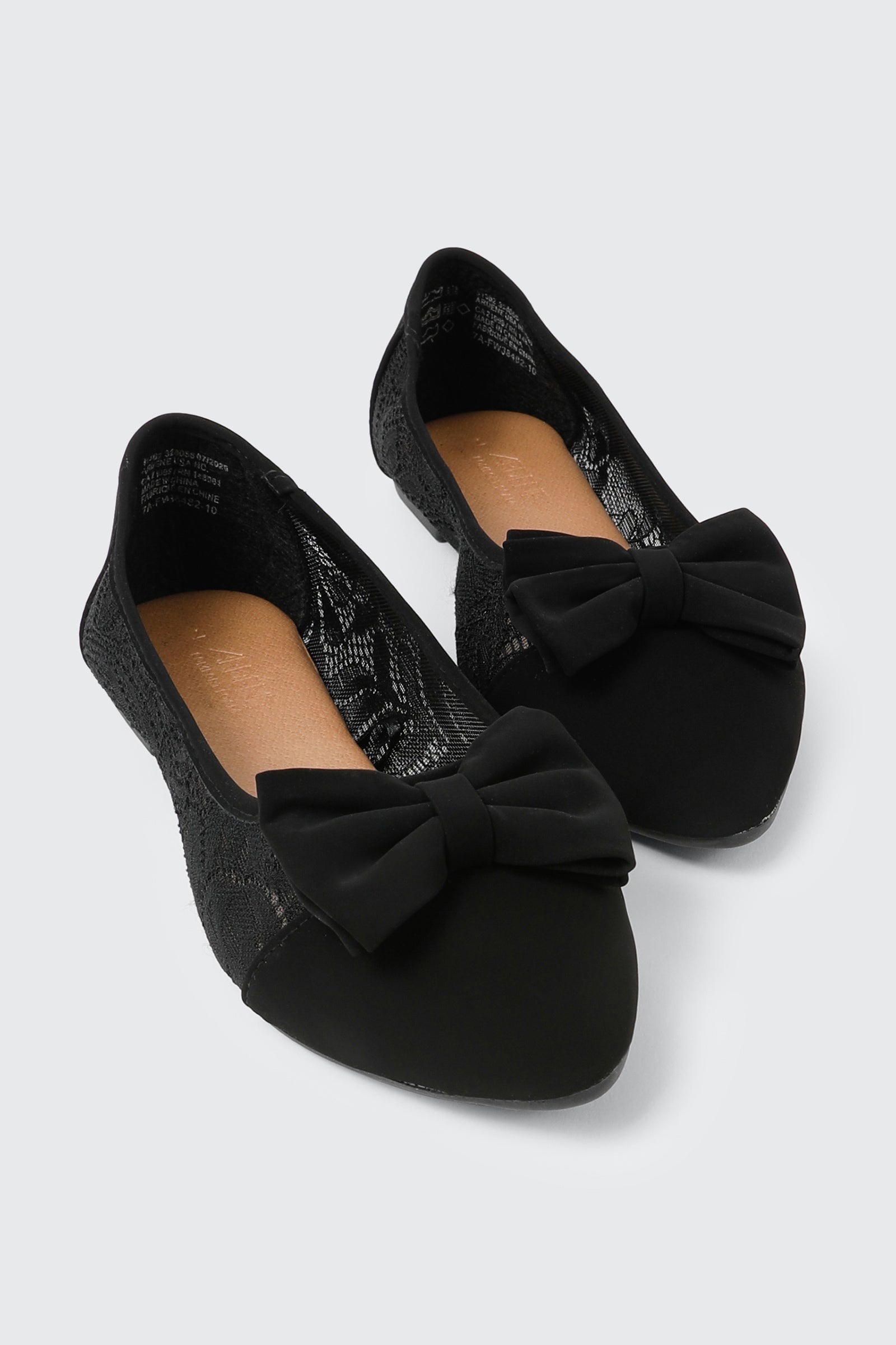 Lace Bow Pointed Toe Flats