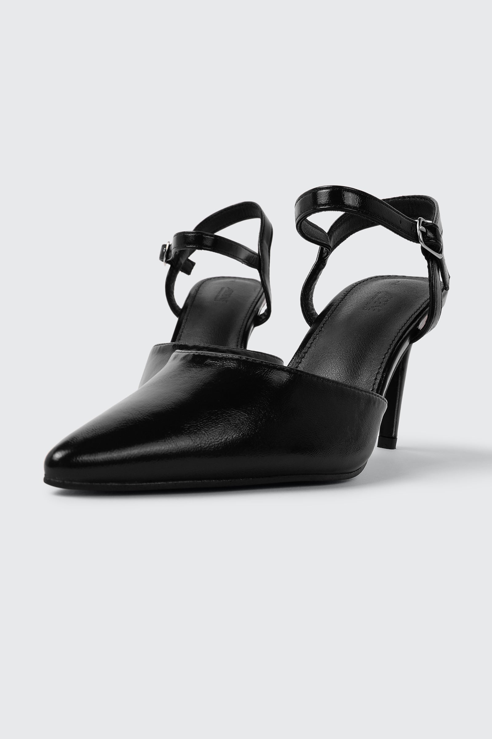 Pointed Toe Slingback Pumps