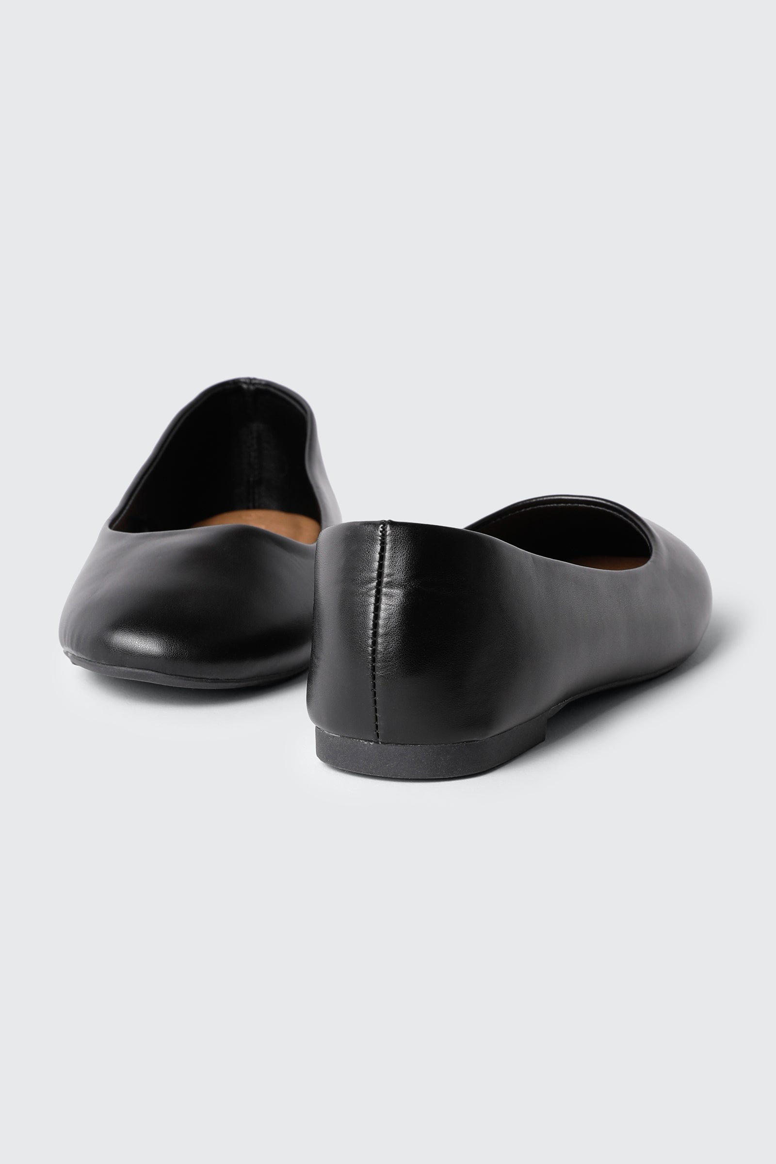 Round Toe Ballerinas